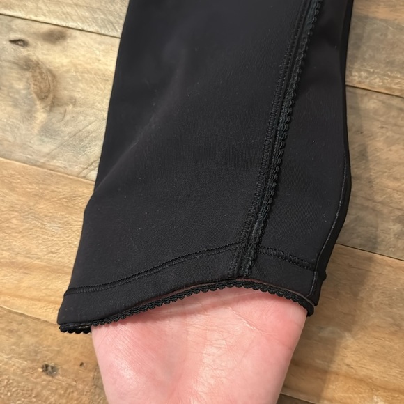 Lululemon Deep Breath Crop Leggings 21” with Mesh Back - Picture 5 of 8
